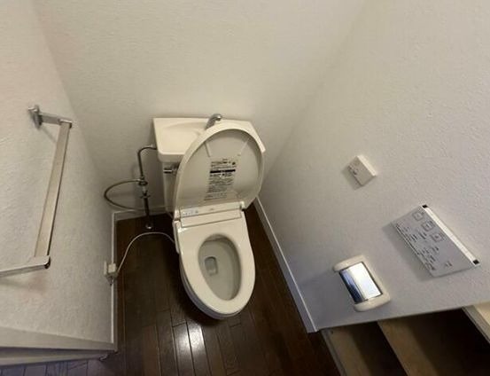 トイレ　※同仕様写真含む