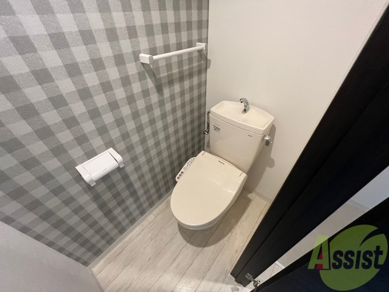 トイレ　トイレです。ウォシュレット付を探している方、おすすめです。