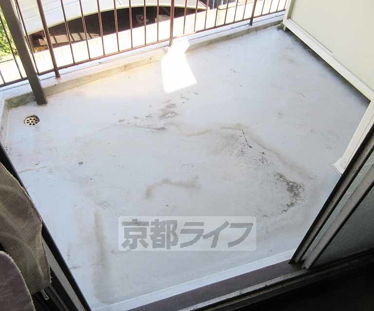 バルコニー　広々としたバルコニーです・