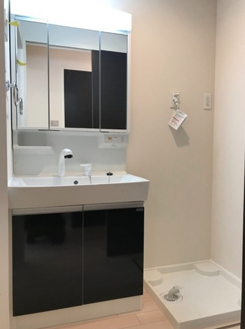 洗面設備　独立洗面台です