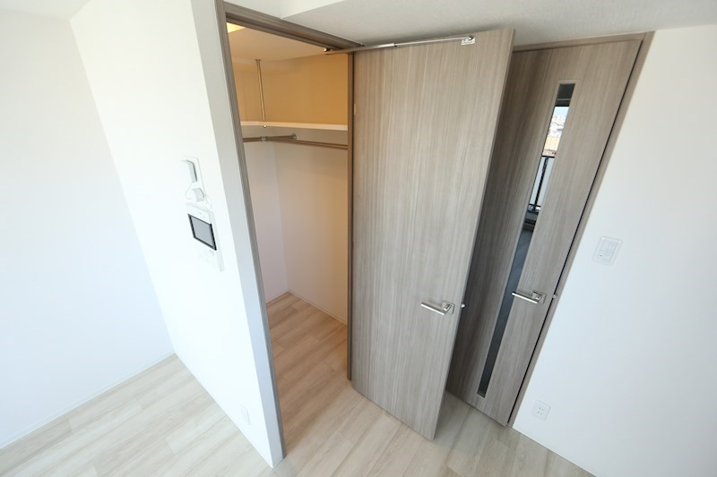 収納　ウォークインクローゼット（収納充実してます）