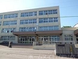 中学校　札幌市立琴似中学校（中学校）まで1146m