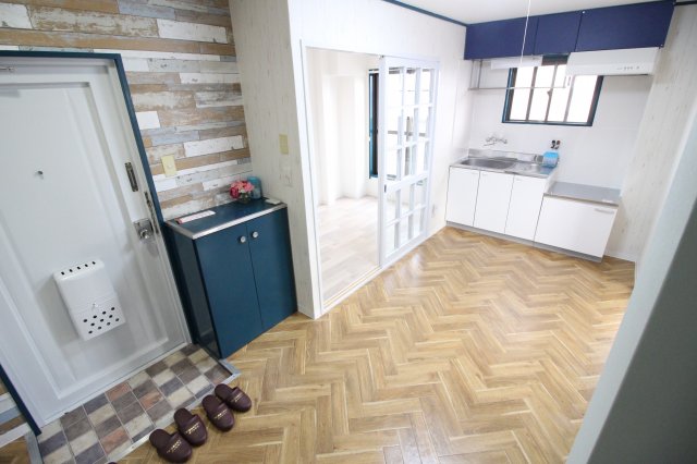 居室・リビング　室内