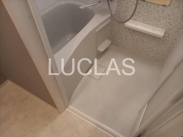 バス・シャワールーム　清潔感のある浴室で日々の疲れを癒します♪