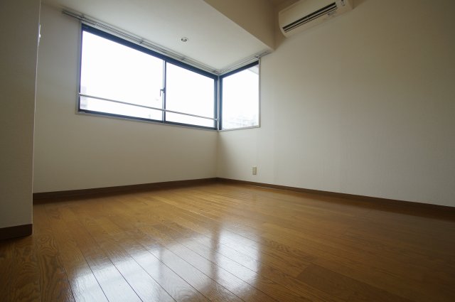 その他部屋・スペース　「洋室7.4帖のお部屋です」