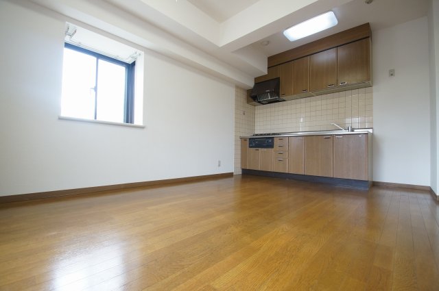 居室・リビング　「2面採光のリビングです」