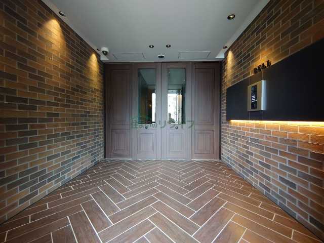 エントランス　リライフ下北沢店