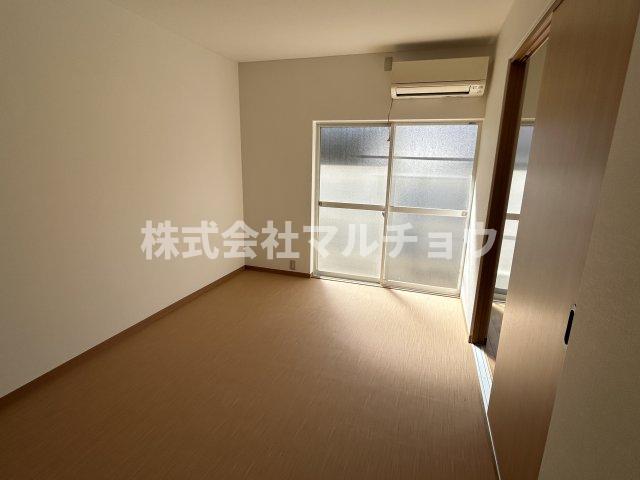 居室・リビング　ゆったり過ごせる居間です