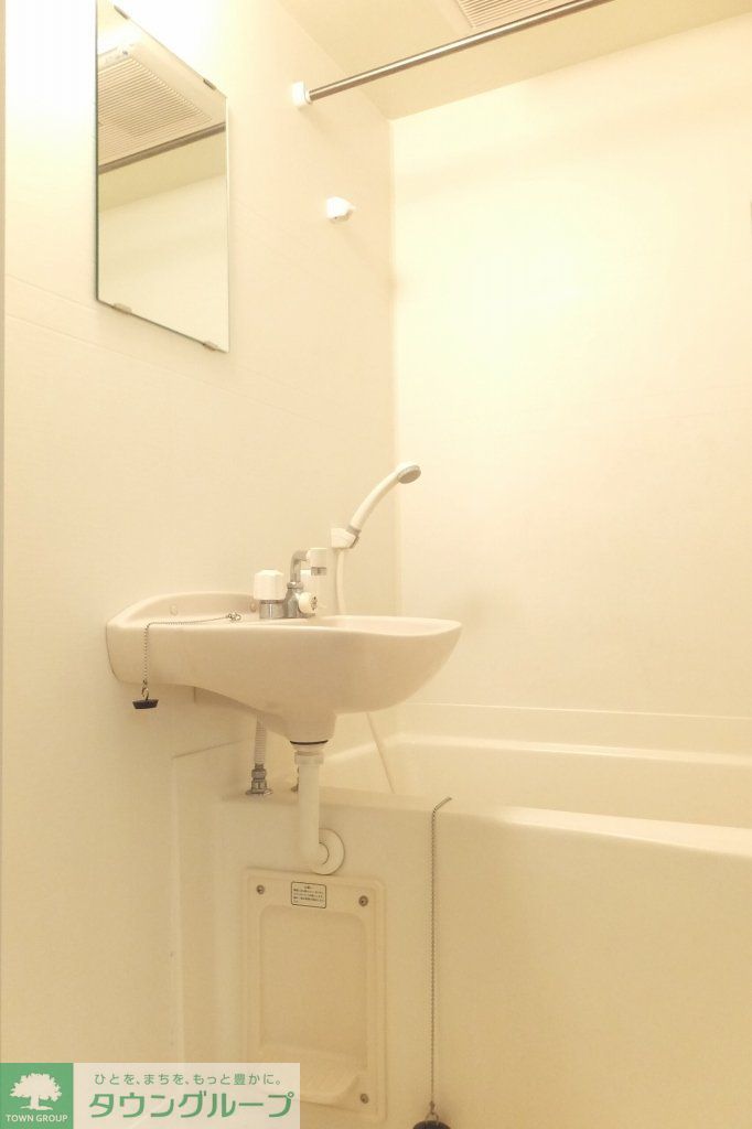 バス・シャワールーム　浴室換気乾燥機能付き