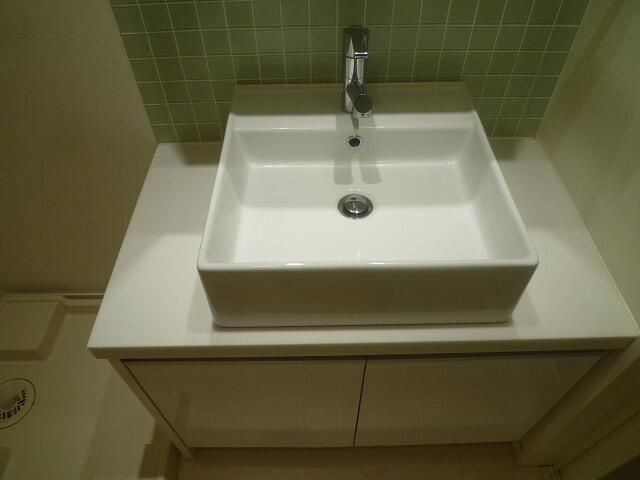 洗面設備　別タイプ部屋　参考写真です