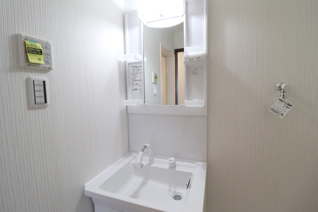 洗面設備　シャンプードレッサー付