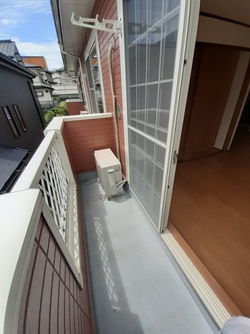 バルコニー　お洗濯にも便利なバルコニー付き