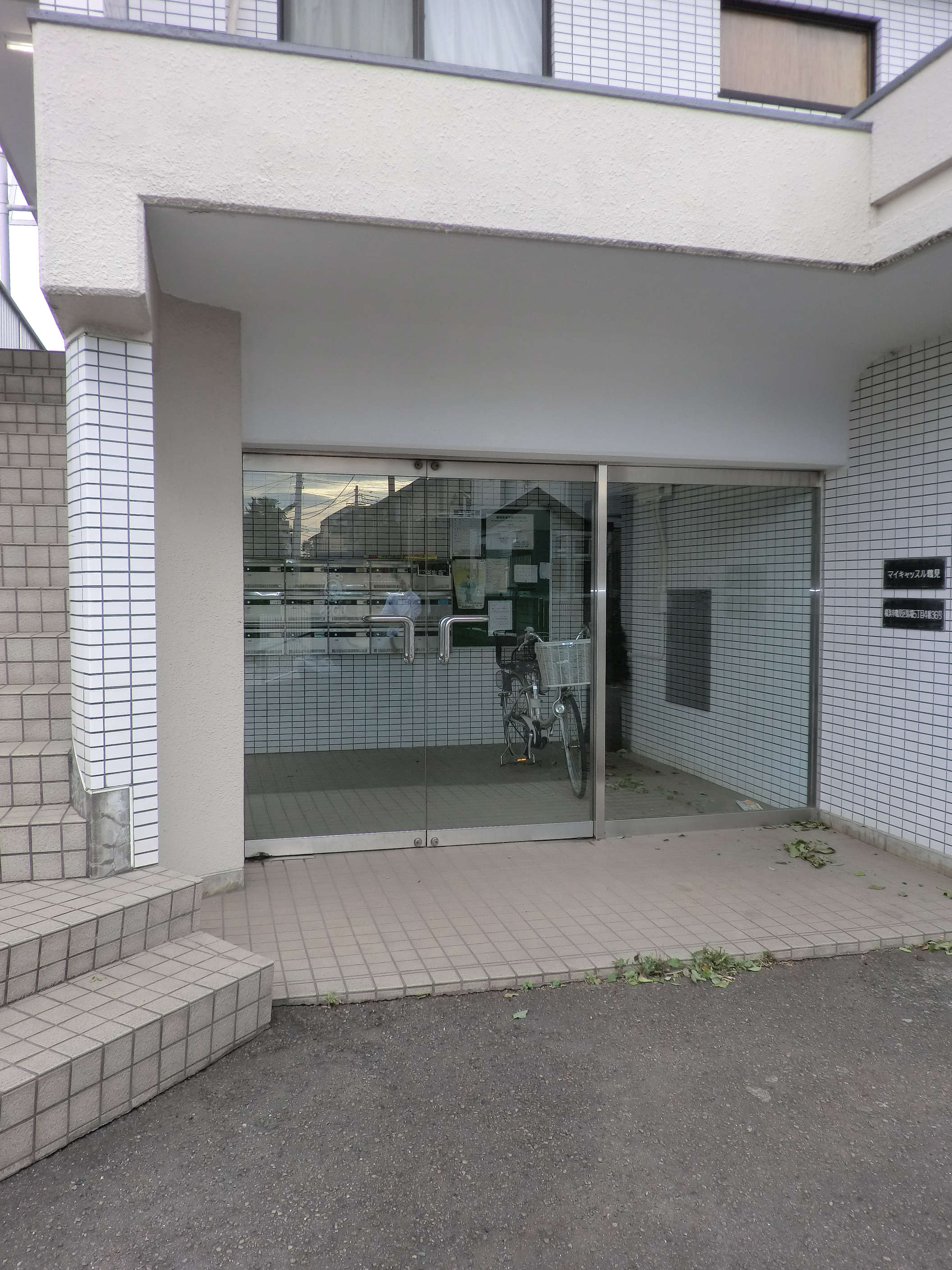 エントランス　建物入口☆