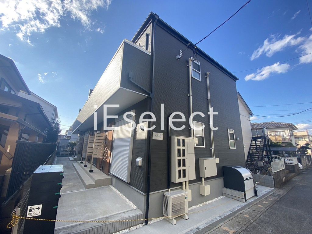 建物外観　2024年1月完成の築浅物件