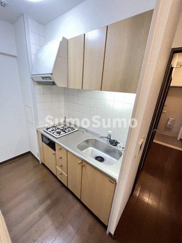 キッチン　コンパクトなキッチンで掃除もラクラク