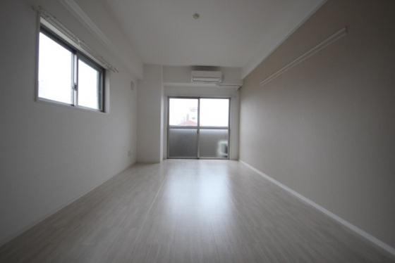 居室・リビング　※別部屋の写真です