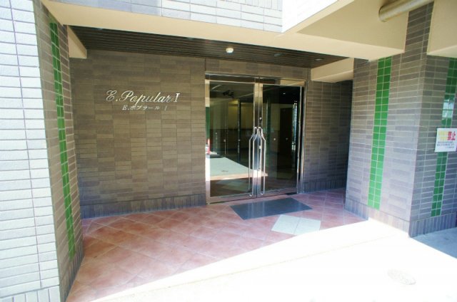 エントランス　清潔なエントランスです