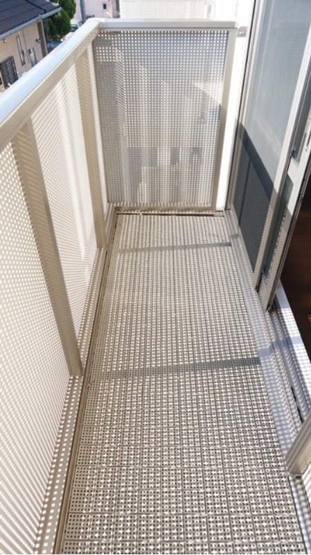 バルコニー　図面と現状に相違がある場合には現状を優先