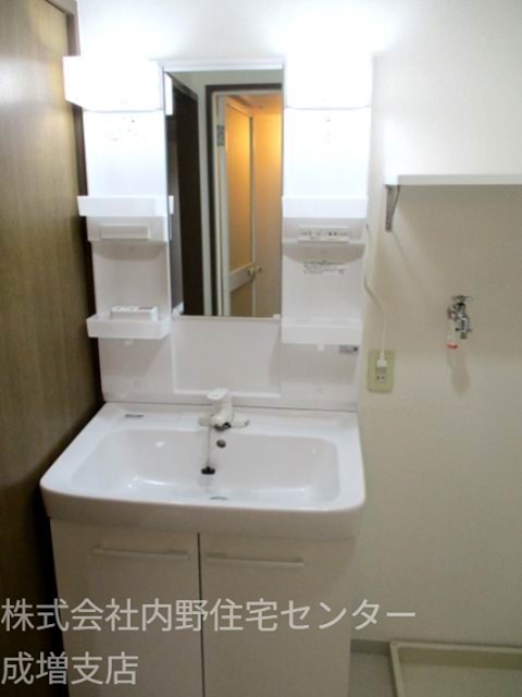 洗面設備　洗面化粧台