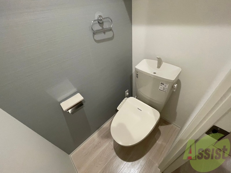 トイレ　こちらはトイレです。清潔感があり、安心して使用できます。