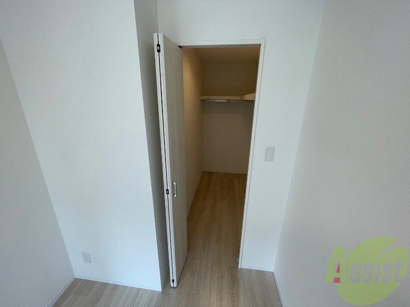 収納　寝室の収納です。部屋がすっきり片付きます。