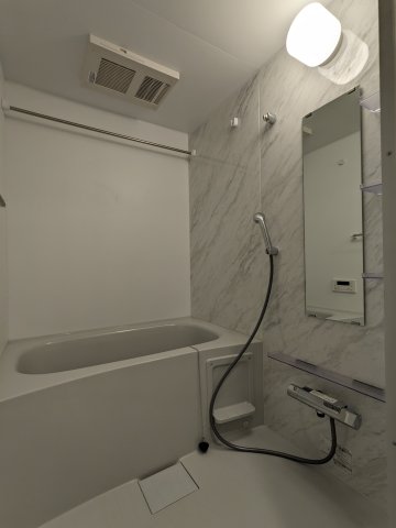 バス・シャワールーム　お風呂です
