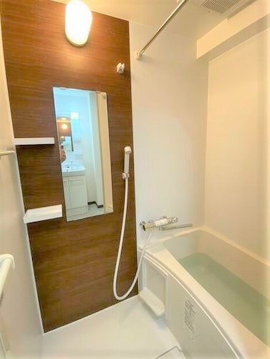 バス・シャワールーム　★浴室乾燥機付きバスルーム★