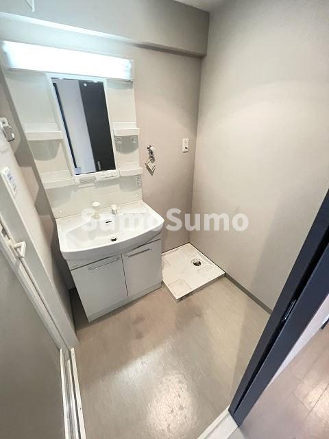 洗面設備　コンパクトで使いやすい洗面所