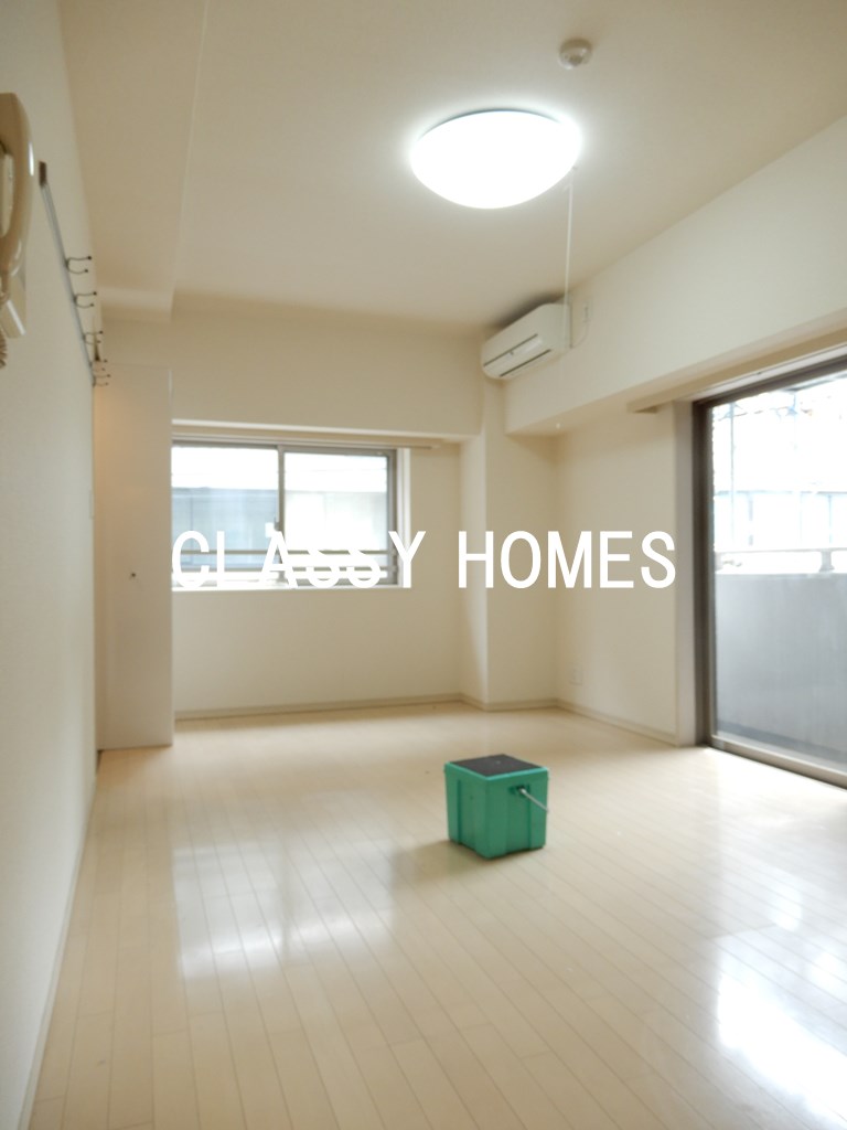 居室・リビング　2004年竣工　グランド・ガーラ三田：居室