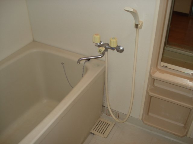 バス・シャワールーム　バス