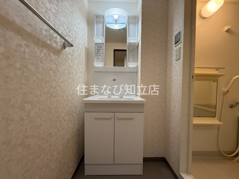 洗面設備　同型タイプ