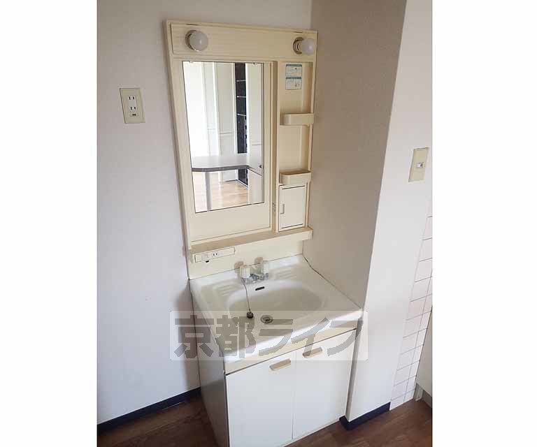 洗面設備　シャンプードレッサーです。