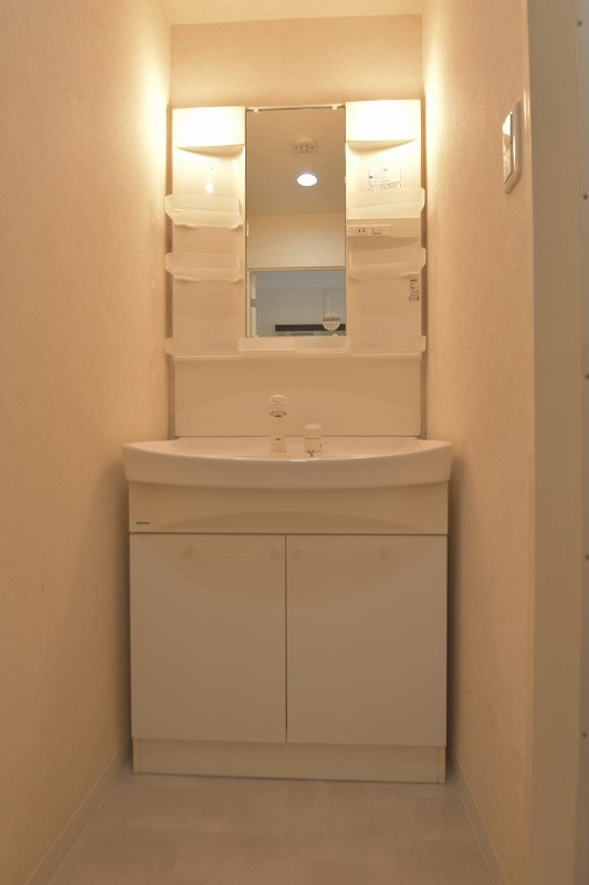 洗面設備　シャンプードレッサー