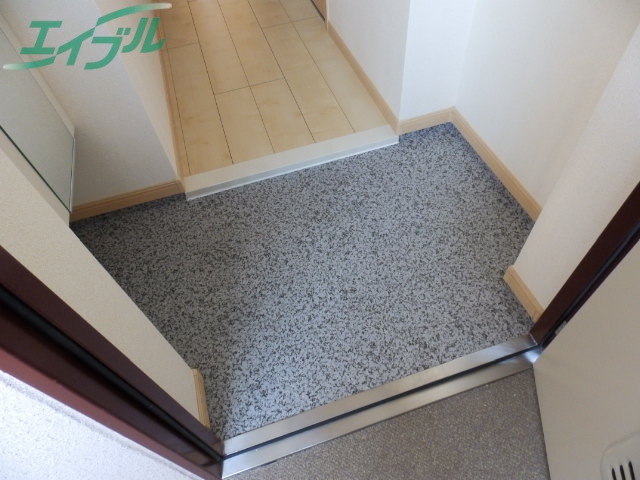 玄関　同物件別室画像