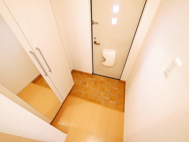 玄関　シンプルで使いやすい玄関です