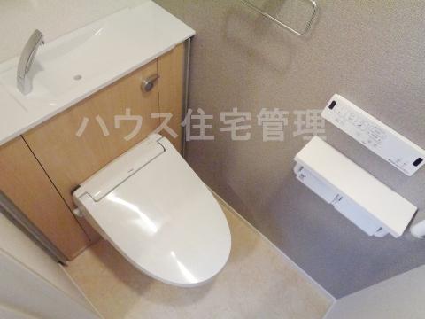 トイレ　シャワー付トイレ