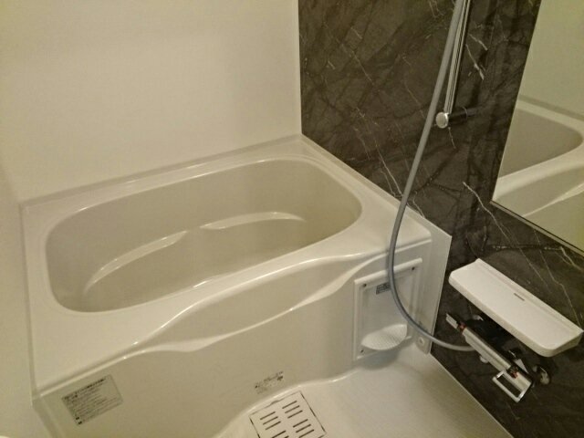 バス・シャワールーム　日々の疲れを癒すお風呂付です