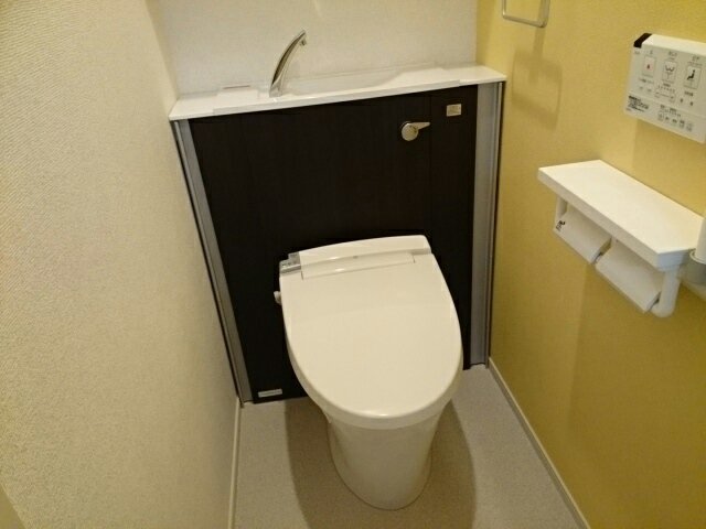 トイレ　ゆったりとした空間のトイレです
