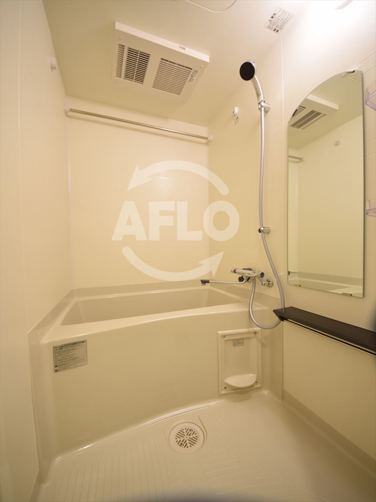 バス・シャワールーム　プレサンス難波インフィニティ　風呂