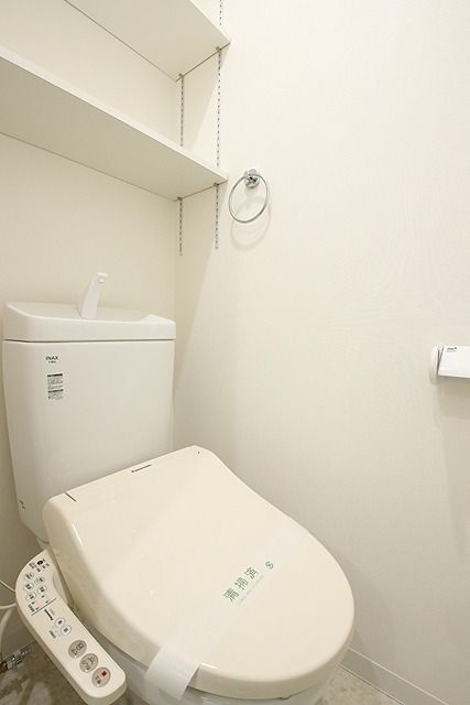 トイレ　清潔感のあるトイレです