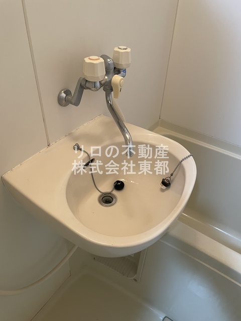 洗面設備　洗面ボウルと鏡もございます☆