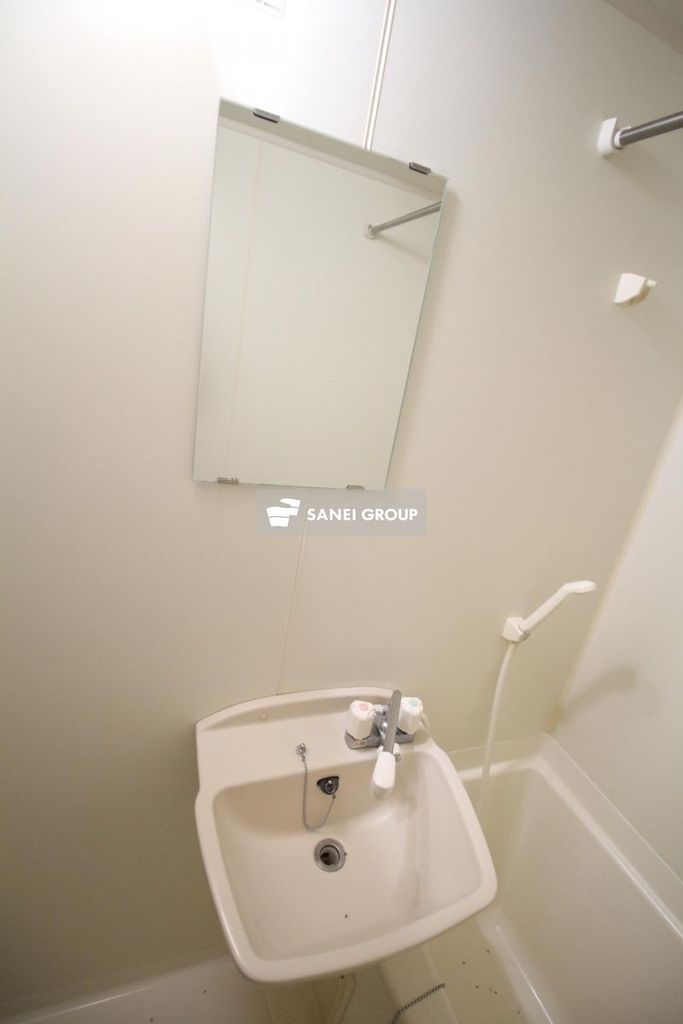 洗面設備　同仕様