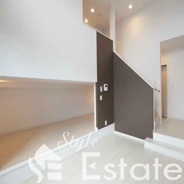 居室・リビング　洋室5.0帖　アンダーロフト付き