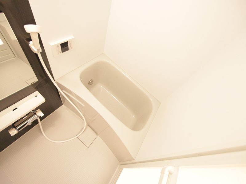 バス・シャワールーム　追い焚き機能付きバスルーム