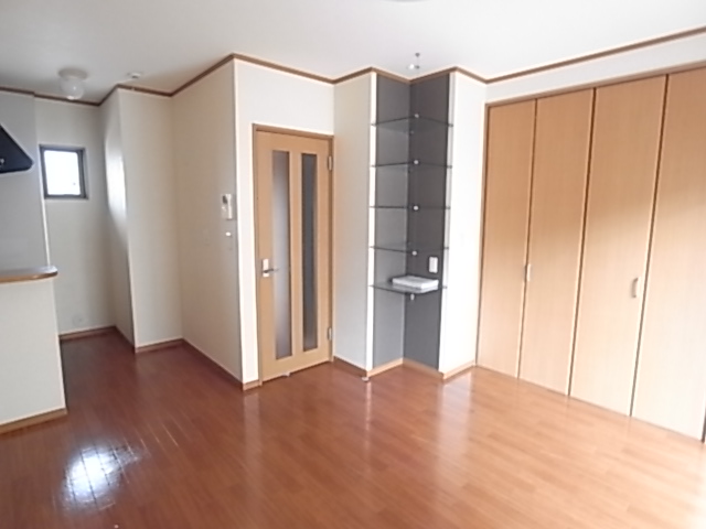 その他部屋・スペース　広くて明るい寝室