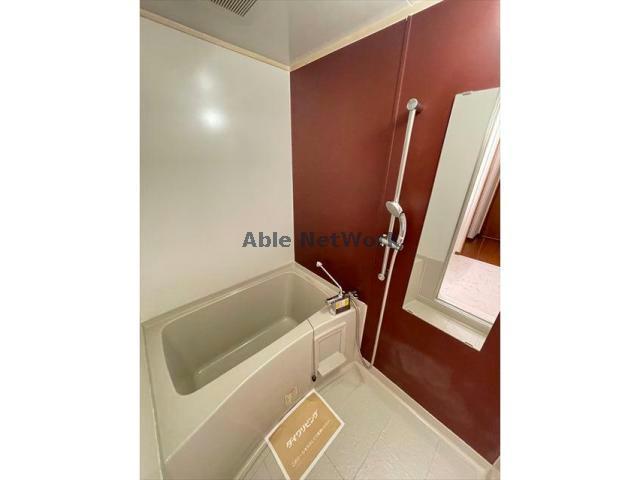 バス・シャワールーム　※同型タイプです。（102）