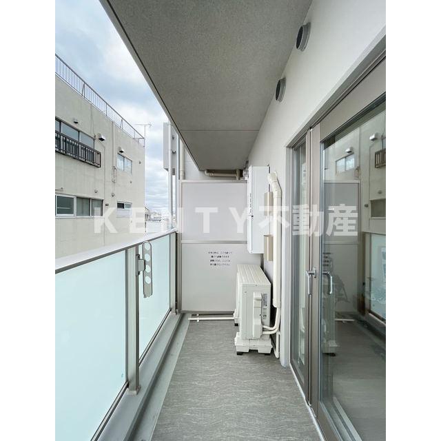 バルコニー　広々としたバルコニーです