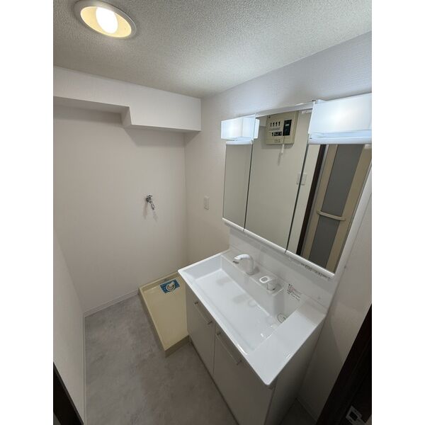 洗面設備　※参考写真