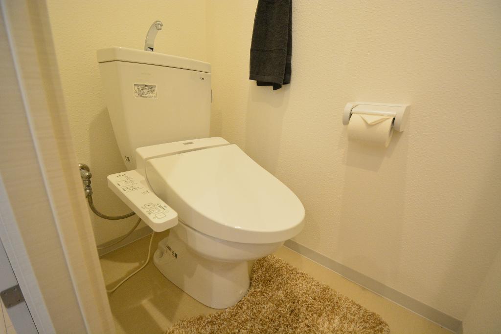 トイレ　シャワー付トイレ