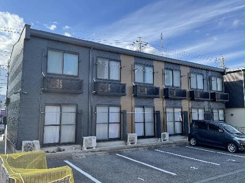 建物外観　2022年12月に外壁塗装いたしました。